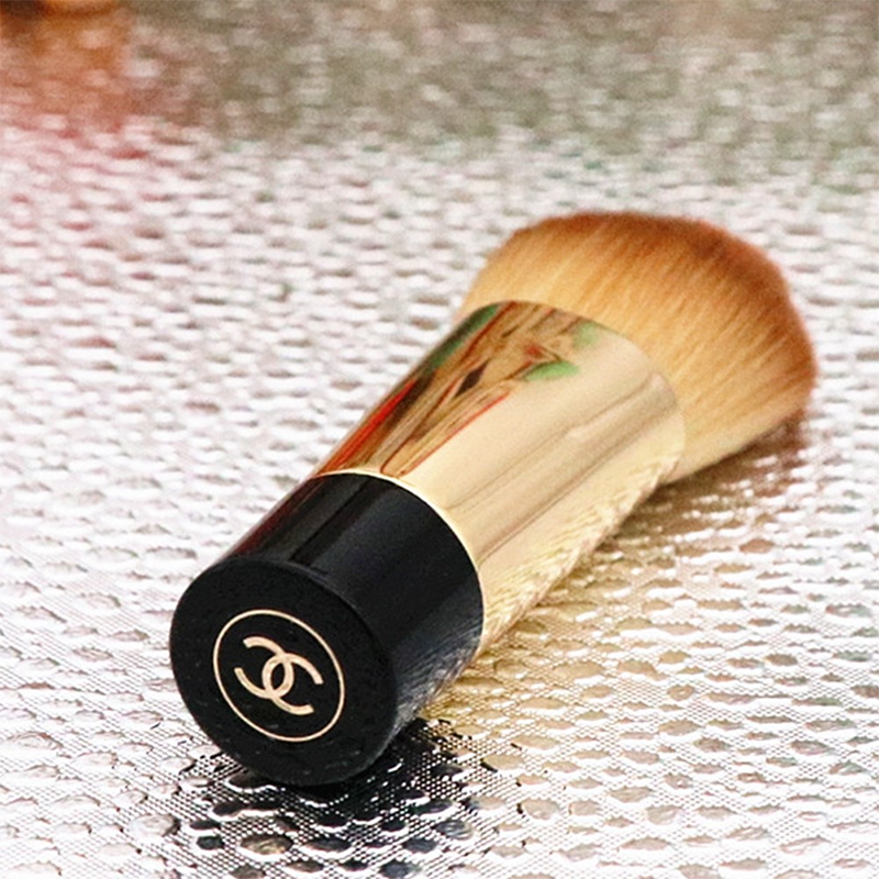 Chanel Foundation Brush 8cm