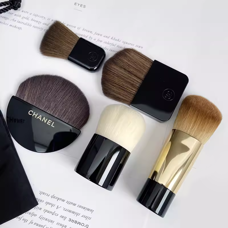 Chanel Foundation Brush 8cm